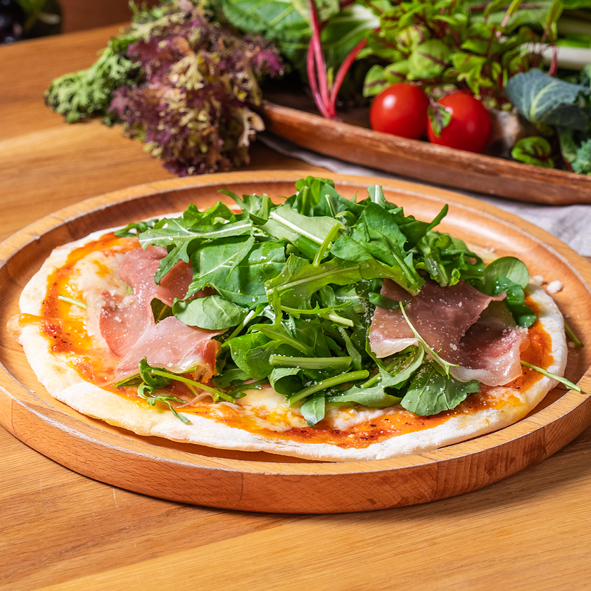 とろけるモッツァレラとフレッシュトマトのマルゲリータ