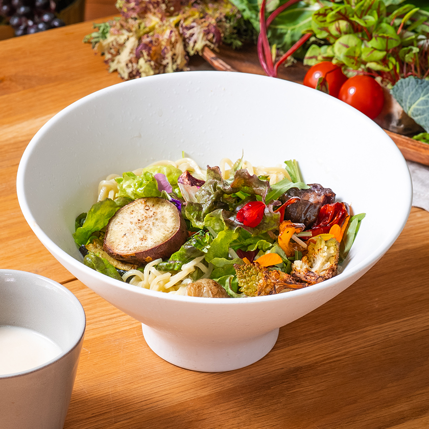 濃厚クリーミーなピリ辛豆乳坦々ラーメン