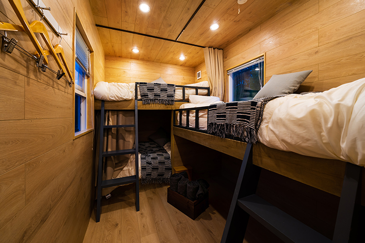 グランピングキャビン