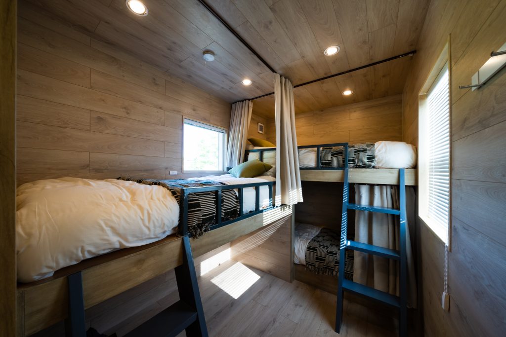 グランピングキャビン