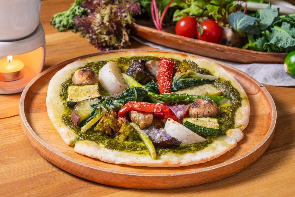 埼玉県産ヨーロッパ野菜を贅沢に使ったジェノベーゼピザ