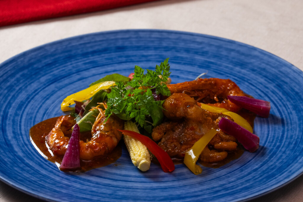 イイダコと有頭エビのチョリム