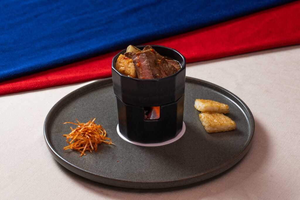 埼玉県産イチボと藤屋豆腐のチゲ風